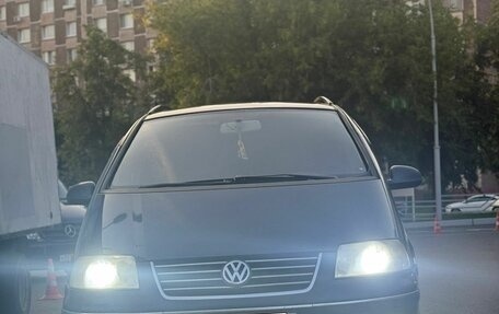 Volkswagen Sharan I рестайлинг, 2004 год, 620 000 рублей, 15 фотография