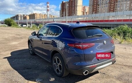 Alfa Romeo Stelvio, 2017 год, 2 550 000 рублей, 11 фотография