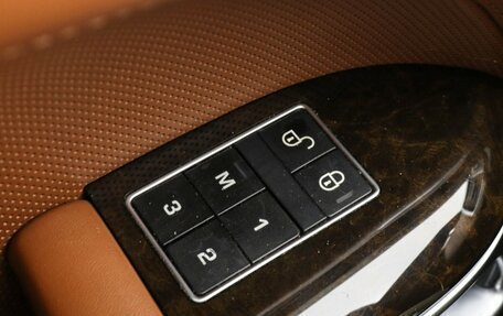 Land Rover Range Rover IV рестайлинг, 2014 год, 3 500 000 рублей, 17 фотография