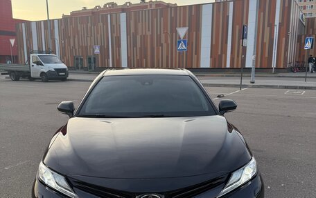 Toyota Camry, 2019 год, 3 200 000 рублей, 2 фотография