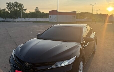 Toyota Camry, 2019 год, 3 200 000 рублей, 9 фотография
