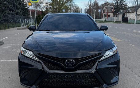 Toyota Camry, 2018 год, 2 850 000 рублей, 5 фотография