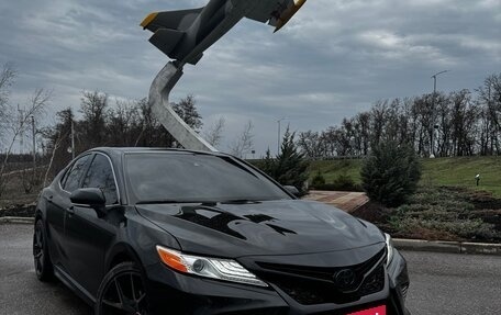 Toyota Camry, 2018 год, 2 850 000 рублей, 6 фотография