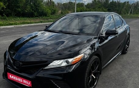 Toyota Camry, 2018 год, 2 850 000 рублей, 20 фотография