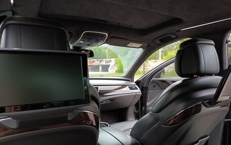 Audi A8, 2012 год, 1 500 000 рублей, 14 фотография