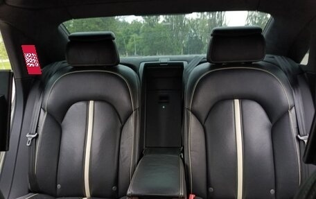 Audi A8, 2012 год, 1 500 000 рублей, 13 фотография