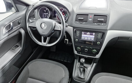 Skoda Yeti I рестайлинг, 2015 год, 1 470 000 рублей, 19 фотография