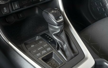 Toyota RAV4, 2021 год, 5 фотография