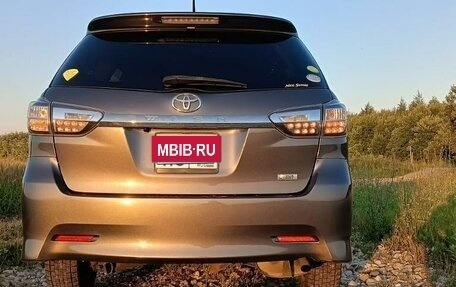 Toyota Wish II, 2012 год, 1 400 000 рублей, 6 фотография