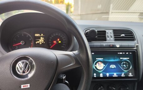 Volkswagen Polo VI (EU Market), 2016 год, 900 000 рублей, 11 фотография