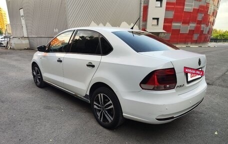 Volkswagen Polo VI (EU Market), 2016 год, 900 000 рублей, 5 фотография