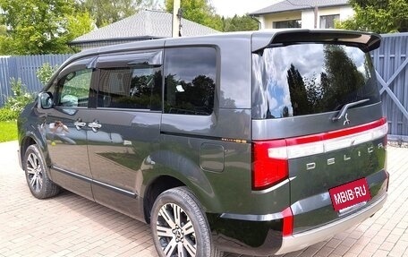 Mitsubishi Delica D:5 I, 2019 год, 3 950 000 рублей, 5 фотография