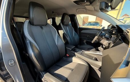 Peugeot 308, 2022 год, 2 270 000 рублей, 8 фотография