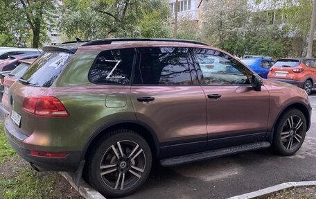 Volkswagen Touareg III, 2010 год, 2 450 000 рублей, 2 фотография