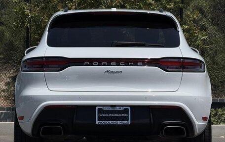 Porsche Macan I рестайлинг, 2024 год, 7 333 165 рублей, 8 фотография
