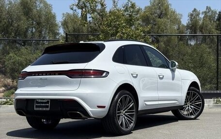 Porsche Macan I рестайлинг, 2024 год, 7 333 165 рублей, 4 фотография