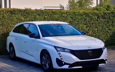 Peugeot 308, 2022 год, 2 225 000 рублей, 4 фотография