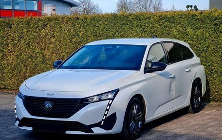 Peugeot 308, 2022 год, 2 225 000 рублей, 2 фотография
