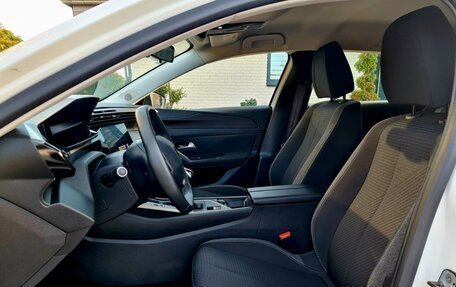 Peugeot 308, 2022 год, 2 225 000 рублей, 8 фотография