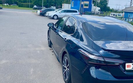 Toyota Camry, 2018 год, 2 190 000 рублей, 10 фотография