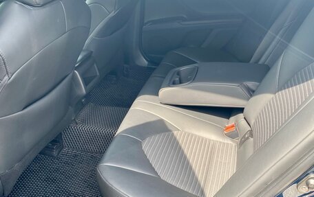 Toyota Camry, 2018 год, 2 190 000 рублей, 7 фотография