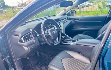 Toyota Camry, 2018 год, 2 190 000 рублей, 14 фотография