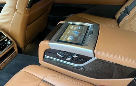 BMW 7 серия, 2019 год, 4 999 000 рублей, 2 фотография