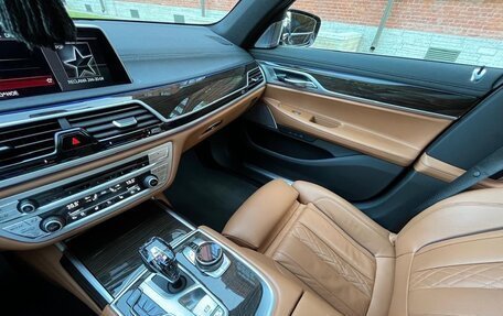 BMW 7 серия, 2019 год, 4 999 000 рублей, 9 фотография