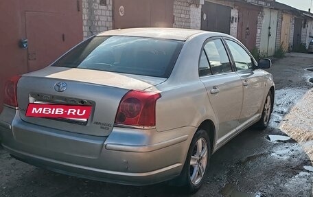 Toyota Avensis III рестайлинг, 2004 год, 550 000 рублей, 5 фотография