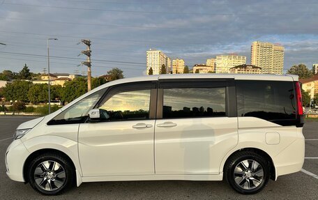 Honda Stepwgn IV, 2016 год, 2 200 000 рублей, 8 фотография