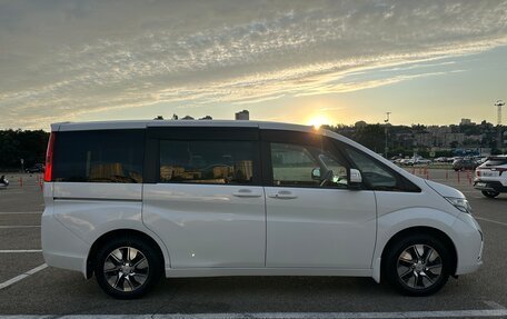 Honda Stepwgn IV, 2016 год, 2 200 000 рублей, 7 фотография