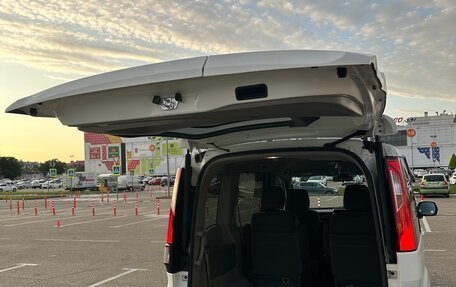 Honda Stepwgn IV, 2016 год, 2 200 000 рублей, 23 фотография