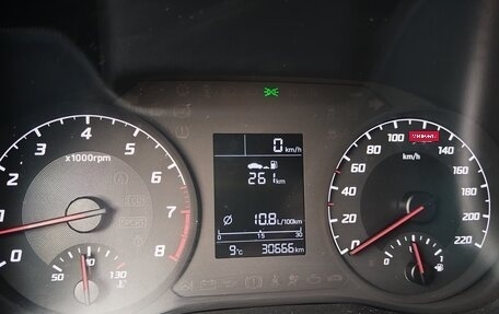Hyundai Solaris II рестайлинг, 2022 год, 1 250 000 рублей, 28 фотография