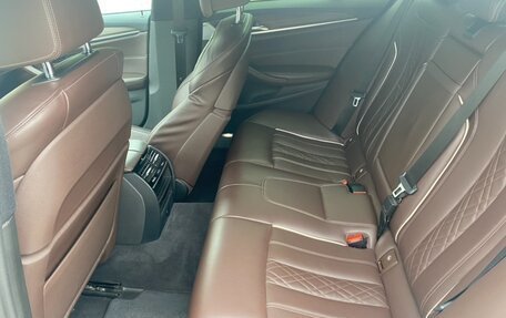 BMW 5 серия, 2019 год, 4 005 000 рублей, 13 фотография