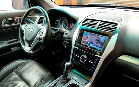 Ford Explorer VI, 2013 год, 1 900 000 рублей, 17 фотография