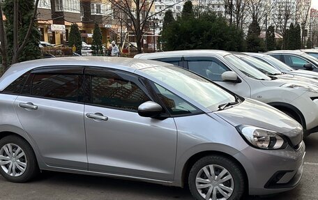 Honda Fit, 2020 год, 1 570 000 рублей, 2 фотография