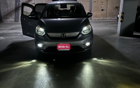 Honda Fit, 2020 год, 1 570 000 рублей, 7 фотография