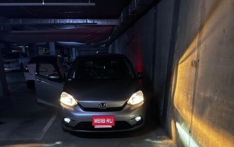 Honda Fit, 2020 год, 1 570 000 рублей, 6 фотография