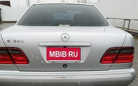 Mercedes-Benz E-Класс, 2000 год, 580 000 рублей, 9 фотография