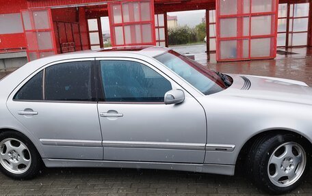 Mercedes-Benz E-Класс, 2000 год, 580 000 рублей, 15 фотография