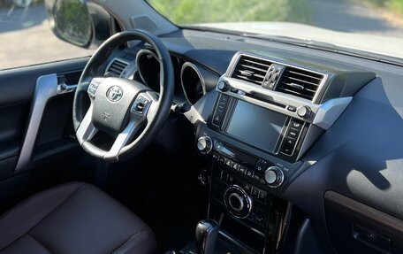 Toyota Land Cruiser Prado 150 рестайлинг 2, 2017 год, 5 150 000 рублей, 1 фотография