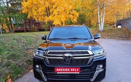 Toyota Land Cruiser 200, 2020 год, 13 500 000 рублей, 5 фотография
