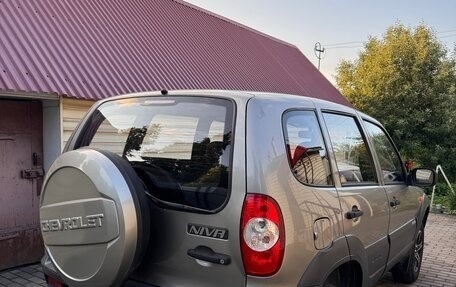 Chevrolet Niva I рестайлинг, 2011 год, 550 000 рублей, 2 фотография