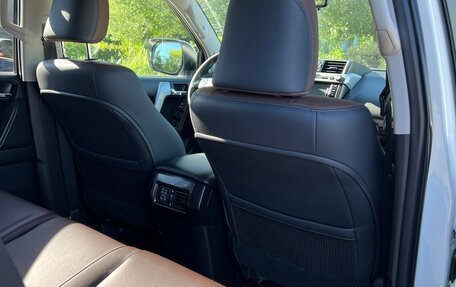 Toyota Land Cruiser Prado 150 рестайлинг 2, 2017 год, 5 150 000 рублей, 8 фотография