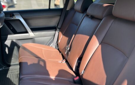 Toyota Land Cruiser Prado 150 рестайлинг 2, 2017 год, 5 150 000 рублей, 11 фотография