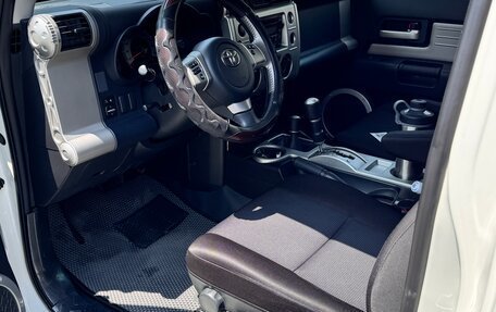 Toyota FJ Cruiser, 2021 год, 6 150 000 рублей, 9 фотография