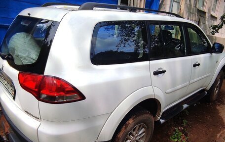 Mitsubishi Pajero Sport II рестайлинг, 2015 год, 2 000 000 рублей, 4 фотография