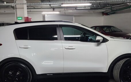 KIA Sportage IV рестайлинг, 2022 год, 2 990 000 рублей, 5 фотография