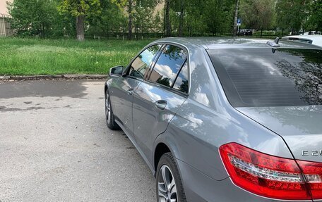 Mercedes-Benz E-Класс, 2011 год, 1 280 000 рублей, 10 фотография