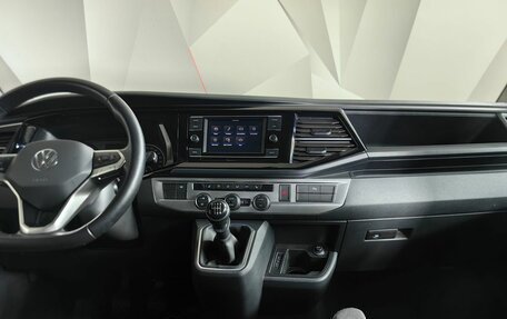 Volkswagen Multivan T6 рестайлинг, 2021 год, 5 100 000 рублей, 15 фотография